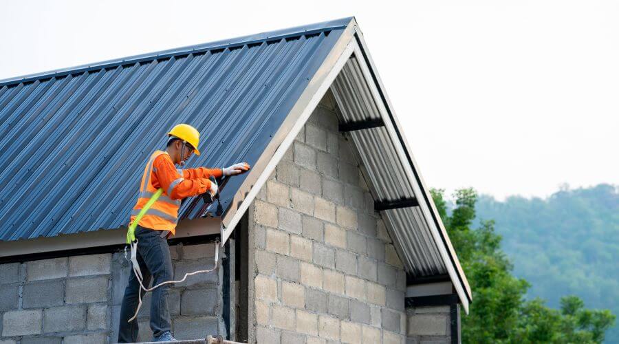 Professional residential roofers in Saxon, WV